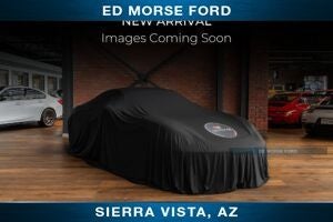 2021 Jeep Cherokee Latitude Lux in Spitfire Orange Clearcoat — front three-quarter view