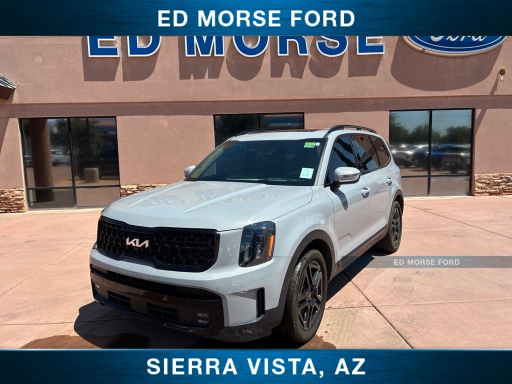2024 Kia Telluride SX-Prestige X-Line in Wolf Gray — front three-quarter view